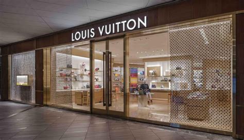 tienda louis vuitton fashion valley|Louis Vuitton tienda oficial.